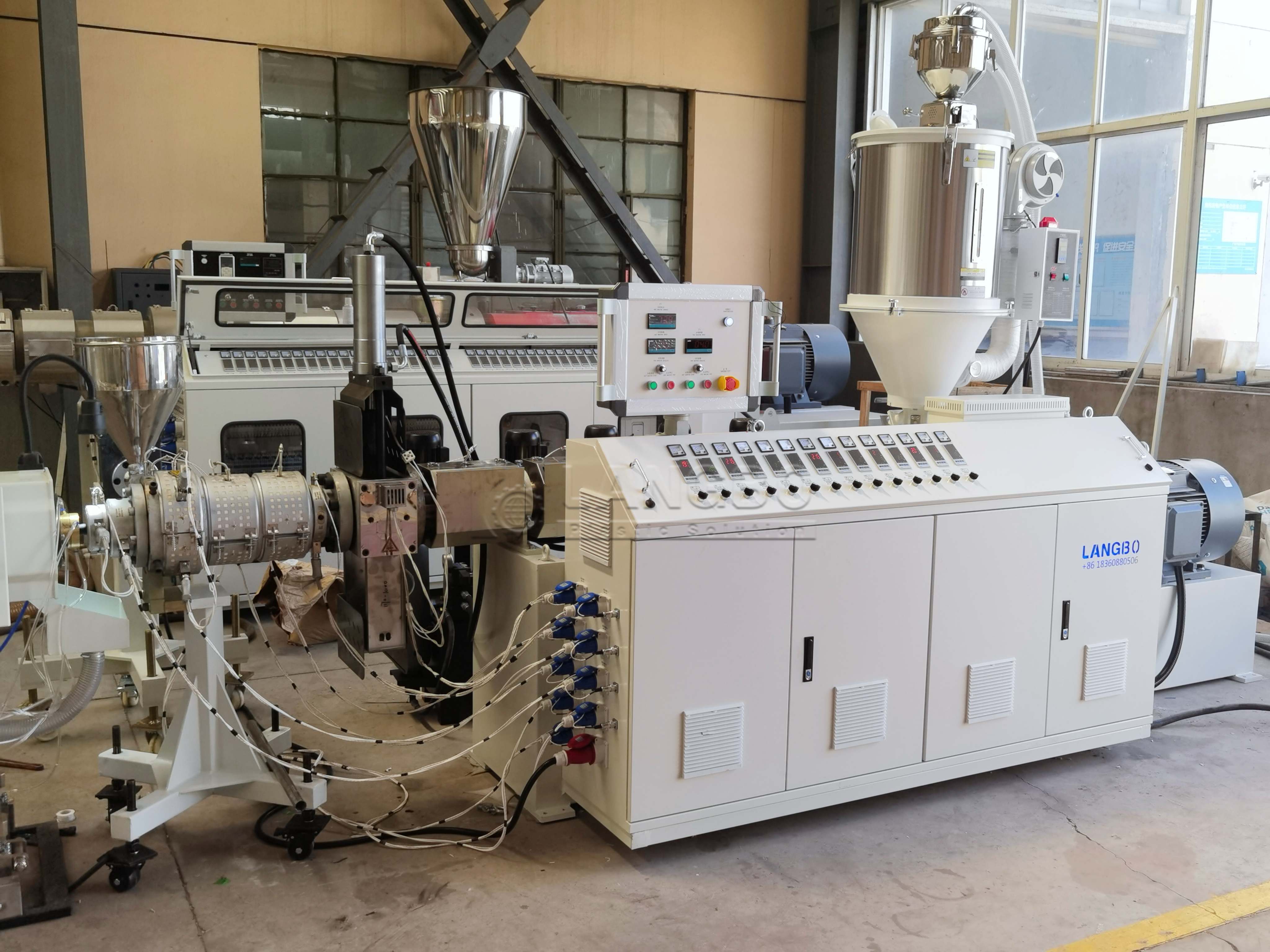 τελευταία εταιρεία περί Tunisia PE Pipe Extrusion Line Project for Water Supply and Infrastructure Applications
