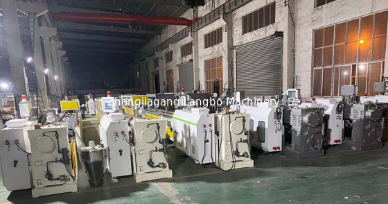 Η γραμμή παραγωγής σωλήνων PVC υψηλής παραγωγής και παραγωγικότητας