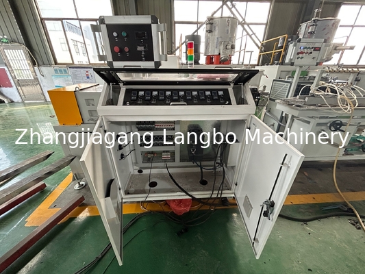 22kw Pvc baseboard Profile Extrusion Line Twin Screw 8 μέτρα μήκος