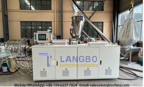50-200mm PVC-U γραμμή εξώθησης σωλήνων με 80/156 55kw ενσωματωμένο κιβώτιο ταχυτήτων και κινητήρα