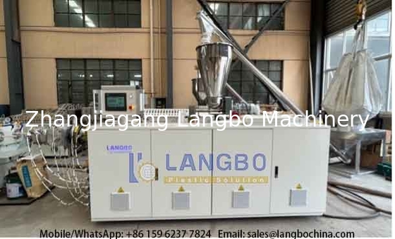 50-200mm PVC-U γραμμή εξώθησης σωλήνων με 80/156 55kw ενσωματωμένο κιβώτιο ταχυτήτων και κινητήρα Siemens