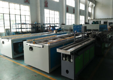 Σύστημα εκτόξευσης προφίλ PVC 350KG/h με τεχνολογία έξυπνου ελέγχου