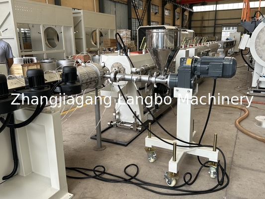 Μηχανή κατασκευής υδραγωγών HDPE