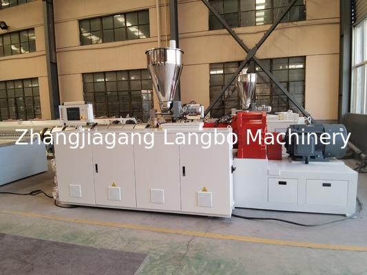Μηχανή κατασκευής προφίλ PVC 1180mm με πρόσθετα σκόνης PVC για την ικανοποίηση των απαιτήσεων των πελατών