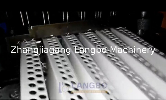 Προσαρμοσμένο Voltage PVC WPC Corner Edge Band Strip Guards L Shape Angle Extruder/Making Machine/Extrusion Production Line (Παρασκευαστική μηχανή)