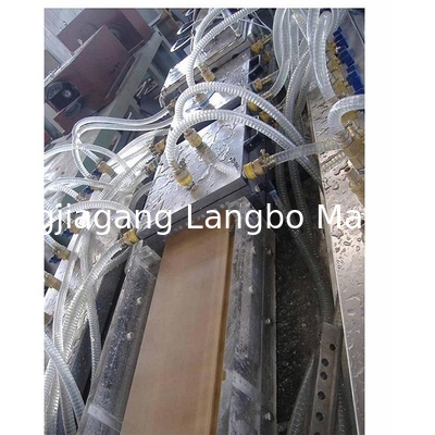 Μηχανή κατασκευής γραμμής παραγωγής WPC WPC Decking Flooring Post Composite Profile