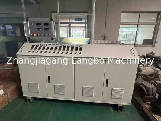 Μηχανή κατασκευής υδραγωγών από πλαστικό PPR