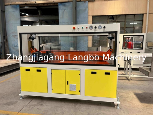 Μηχανή κατασκευής υδραγωγών από πλαστικό PPR