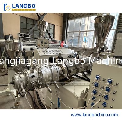 Η γραμμή παραγωγής σωλήνων PVC υψηλής παραγωγής και παραγωγικότητας