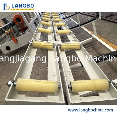 Μηχανήματα για την κατασκευή σωλήνων από πλαστικό υλικό