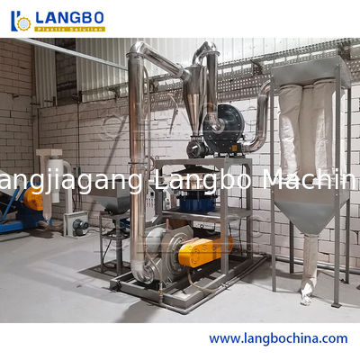 Ανακυκλωμένο σωλήνα PVC από μηχανή θραύσης και άλεσης