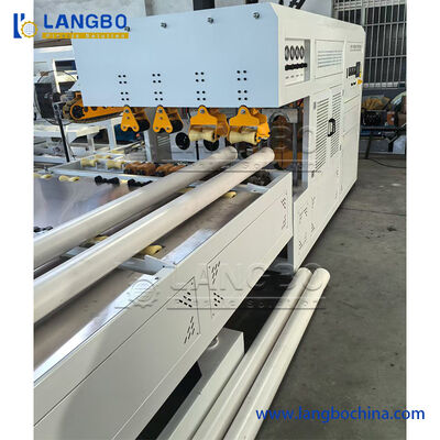 Αυτόματη PVC σωλήνων Belling υποδοχή 800kg/H σωλήνων μηχανών πλαστική