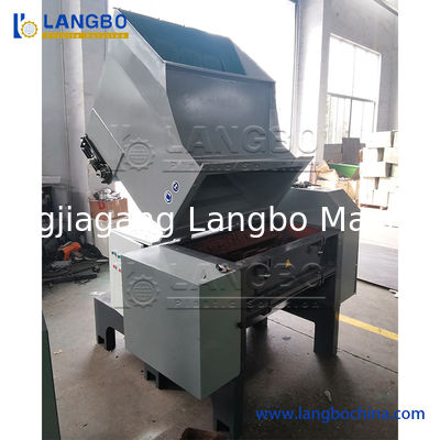 Τεχνικές απορρίμματα Pet μπουκάλια Shredder / συντρίβοντας μηχανή πλαστικά μπουκάλια συντρίβοντας γραμμή παραγωγής