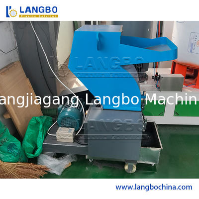 Βιομηχανικά απορρίμματα Σπασίκλα για κατοικίδια ζώα Μηχανή συντρίβωσης πλαστικών μπουκαλιών