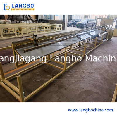 Μηχανή WPC PVC Πίνακα Επεξεργασία οροφής Πίνακα τοίχου Πίνακα οροφής PVC Κούφιο Πίνακα διακόσμησης Πίνακα προφίλ Έκταση κατασκευής Extruder Μηχανή