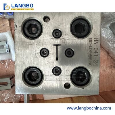 55KW κινητήρα ισχύς PVC Profile Extruder για ομαλή ακριβή εξάτμιση προφίλ