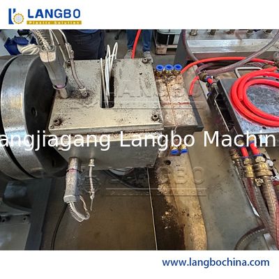 Γραμμή 100 εξώθησης σχεδιαγράμματος CE WPC - υψηλή ικανότητα παραγωγής 150KG/H