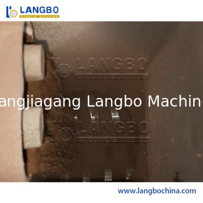 55/110 Κωνική διπλή βίδα Extruder WPC Προφίλ Γραμμή Έκτασης με 1180MM Μέγεθος Προφίλ και 22KW ισχύς κινητήρα