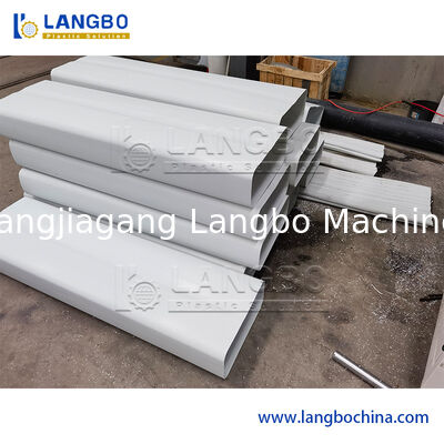 PP PE Wood Plastic Composite WPC Decking Wall Cladding Panel Profile Extrusion Machine/PVC Window and Door Profile Door Panel Extruder Machine Production Line (Παγκόσμια Εταιρεία Κατασκευής Πίνακα Εξωτερικής Εικόνας)