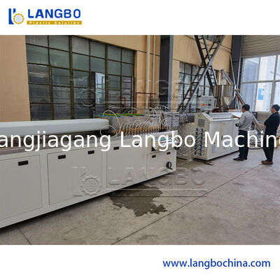 PVC PP PE ABS L σχήμα πλαστικό προφίλ κατασκευής μηχανή εκχύλισης Γραμμή παραγωγής με διαφορετικό σχήμα μούχλας