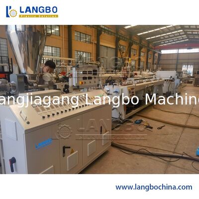 Ενέργεια - πλαστική γραμμή εξώθησης σωλήνων αποταμίευσης, νέοι εξωθητές βιδών όρου δίδυμοι