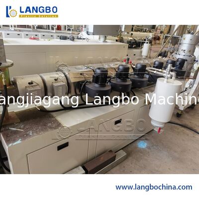 PVC/PU μανικών υψηλή παραγωγή εξωθητών βιδών σωλήνων η ενιαία 15 - 200mm βιδώνει τη διάμετρο