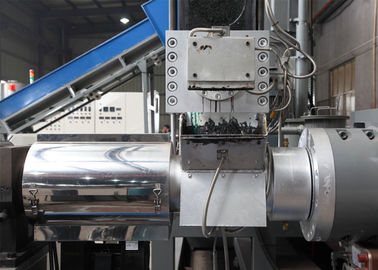 Προσαρμοσμένη πλαστική Pelletizing HDPE γραμμών χαμηλή ηλεκτρική ενέργεια μηχανών σβόλων ανακύκλωσης