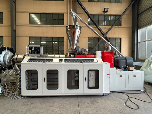 Προηγμένη Μηχανή Παραγωγής Πλαστικών UPVC Μεγάλης Διαμέτρου 400-710mm Εργοστάσιο στην Κίνα