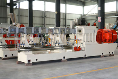 Μεγάλο Granulator Masterbatch υλικών πληρώσεως εξωθητών βιδών απόδοσης κωνικό δίδυμο