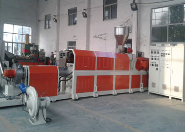 Το πλαστικό αποβλήτων PVC PP Pet που ανακυκλώνει Pelletizing η μηχανή, σπαταλά τον πλαστικό εξωθητή