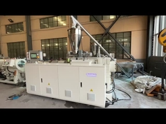 Η γραμμή εξώθησης σωλήνων PVC 50-200mm / μηχανή κατασκευής σωλήνων PVC / γραμμή παραγωγής σωλήνων PVC
